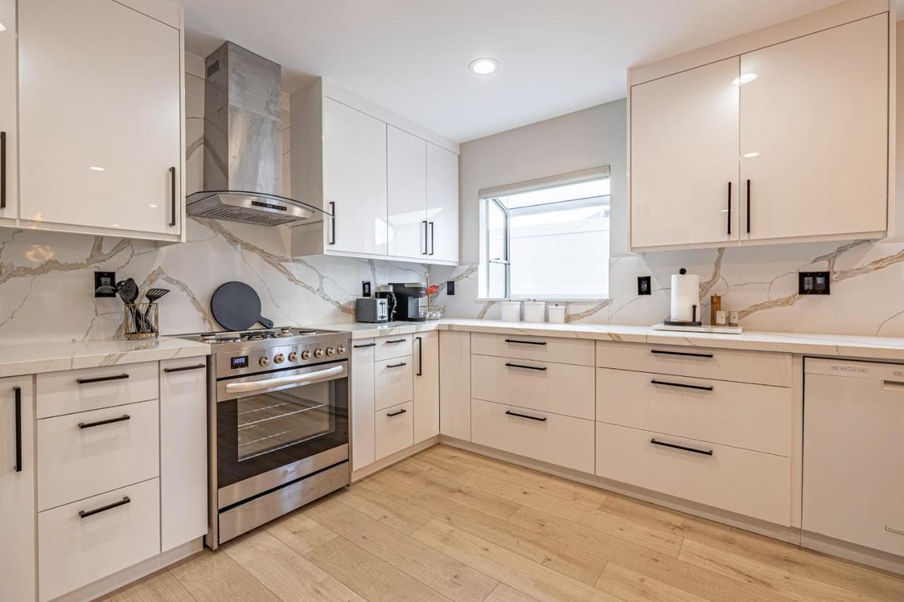 New 5 Bed W/Hot Tub Close To Universal Sleeps 12 Los Angeles Exteriör bild